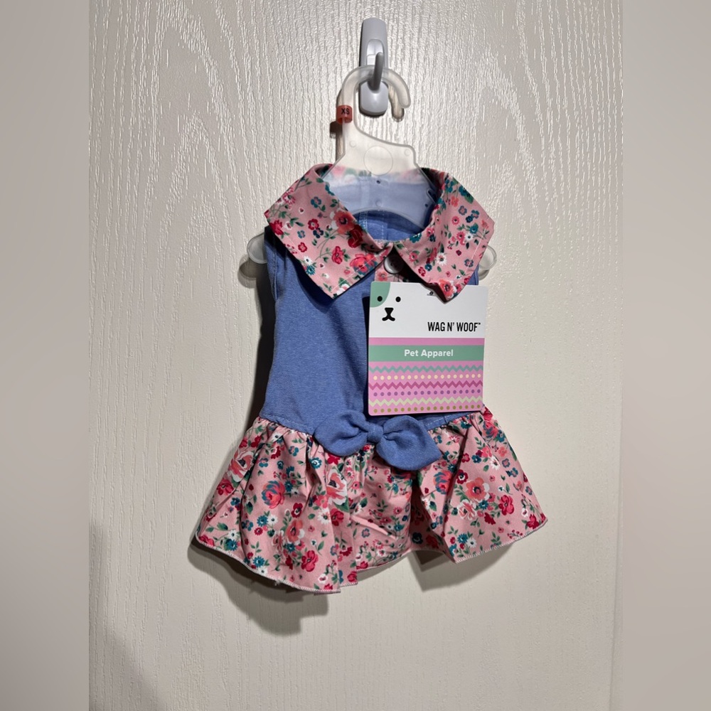 NWT - Wag N’ Woof Pet Apparel - Size XS